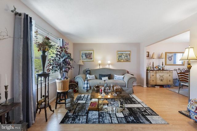 12638 HILLMEADE STATION DR, Bowie, MD 20720