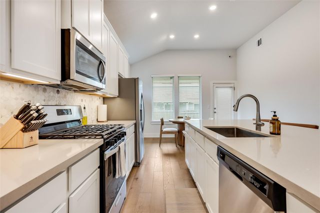 8608 McKamy DR, Austin, TX 78744