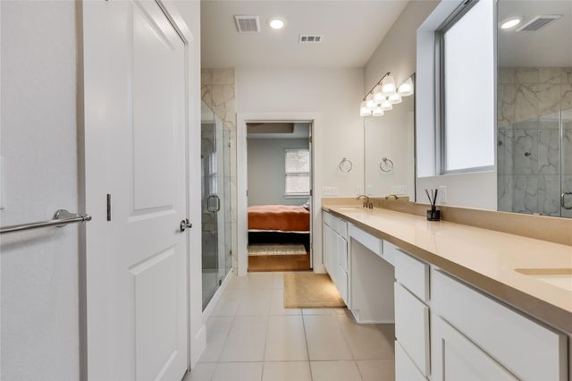 8608 McKamy DR, Austin, TX 78744