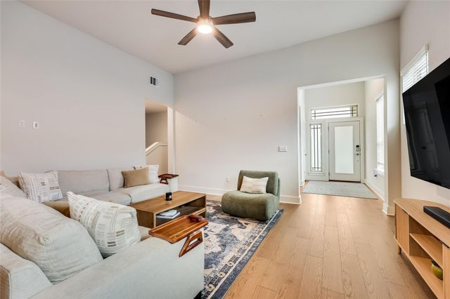 8608 McKamy DR, Austin, TX 78744