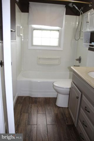 501 E NEW ST, Lititz, PA 17543