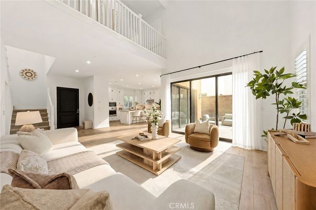 107 Petunia, Irvine, CA 92618