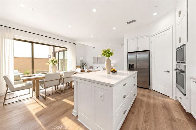 107 Petunia, Irvine, CA 92618
