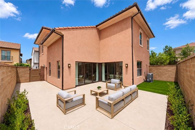 107 Petunia, Irvine, CA 92618