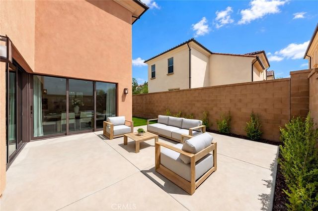 107 Petunia, Irvine, CA 92618
