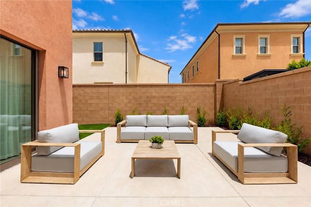 107 Petunia, Irvine, CA 92618