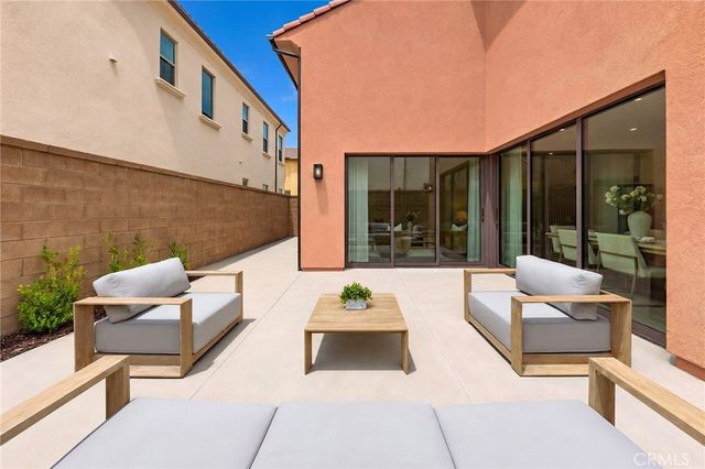 107 Petunia, Irvine, CA 92618