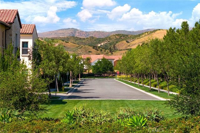107 Petunia, Irvine, CA 92618