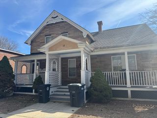 13 Coombs St, Southbridge, MA 01550