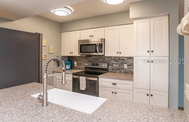 2 Harbor Dr N Unit L201, St Helena Island, SC 29920
