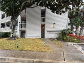2 Harbor Dr N Unit L201, St Helena Island, SC 29920