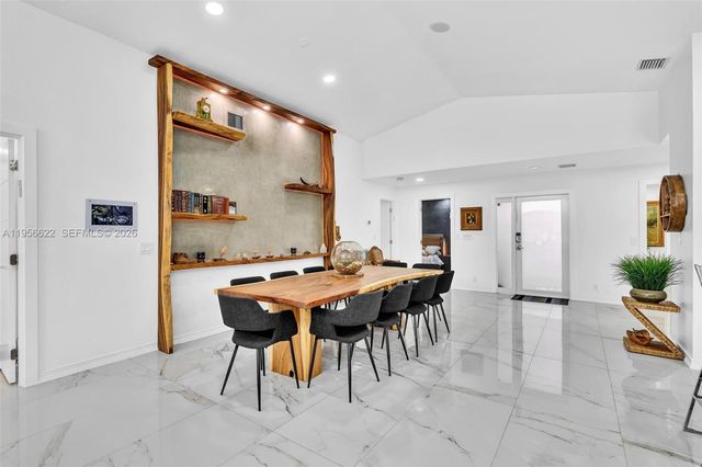 3388 SW 49th St, Hollywood, FL 33312