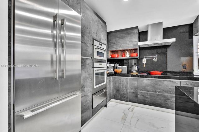 3388 SW 49th St, Hollywood, FL 33312