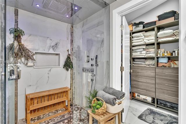 3388 SW 49th St, Hollywood, FL 33312