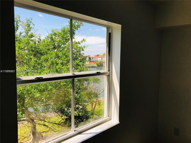 8260 SW 210th St 210, Cutler Bay, FL 33189