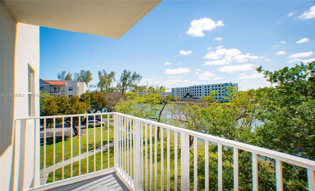 8260 SW 210th St 210, Cutler Bay, FL 33189