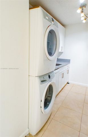 8260 SW 210th St 210, Cutler Bay, FL 33189