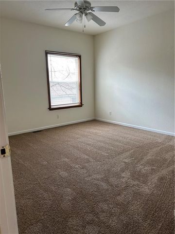 711 Kiowa Street, Leavenworth, KS 66048