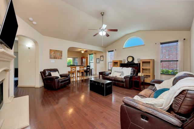 13149 Larks View Point, Fort Worth, TX 76244