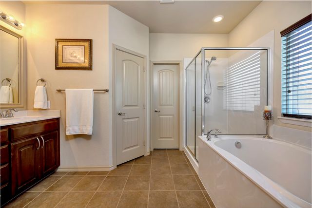 13149 Larks View Point, Fort Worth, TX 76244