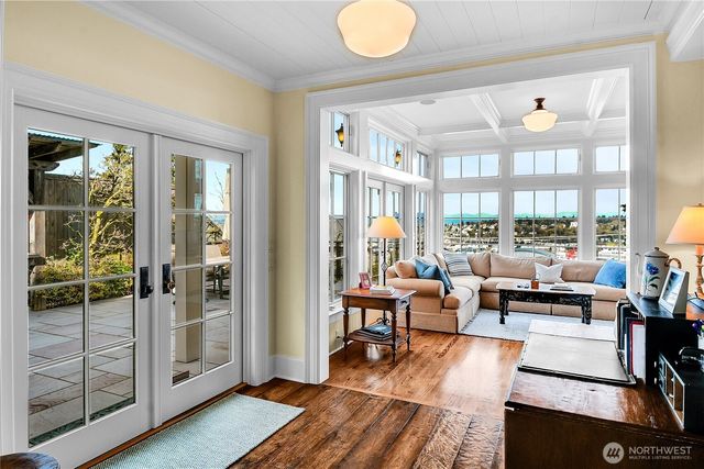 406 Galer Street, Seattle, WA 98109