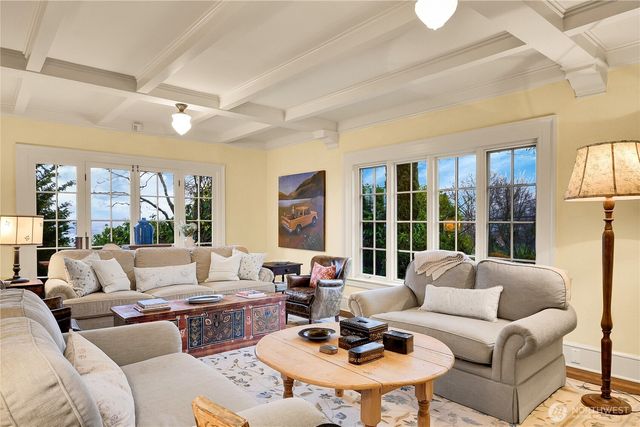 406 Galer Street, Seattle, WA 98109