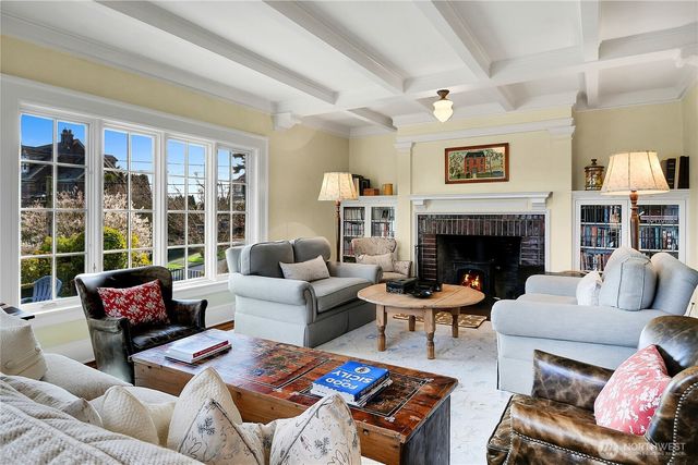 406 Galer Street, Seattle, WA 98109