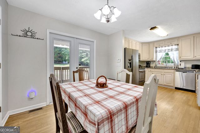 560 Hawks Trail, Newborn, GA 30056