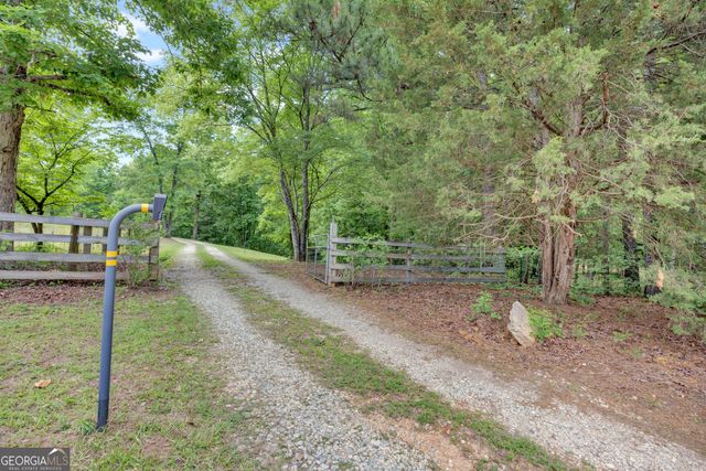 560 Hawks Trail, Newborn, GA 30056