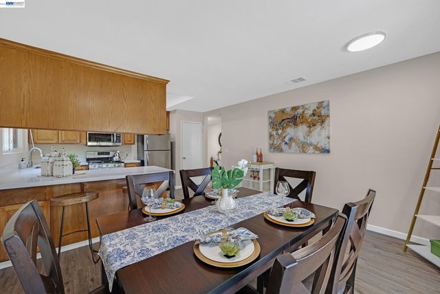 34104 Cromwell Pl, Fremont, CA 94555