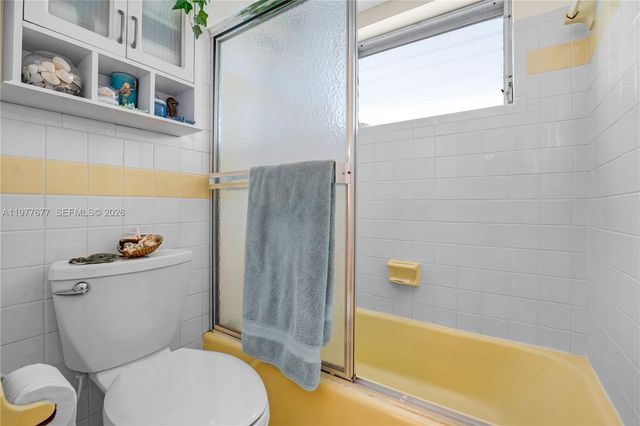 3701 Tyler St 211, Hollywood, FL 33021