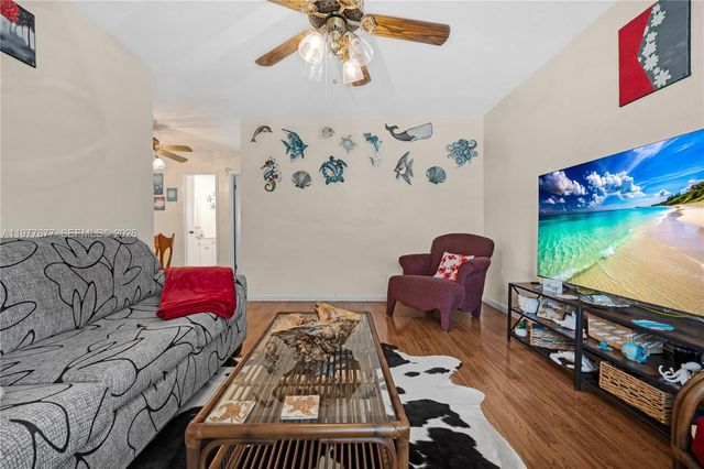 3701 Tyler St 211, Hollywood, FL 33021