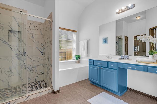 134 S Star Ridge Circle, The Woodlands, TX 77382