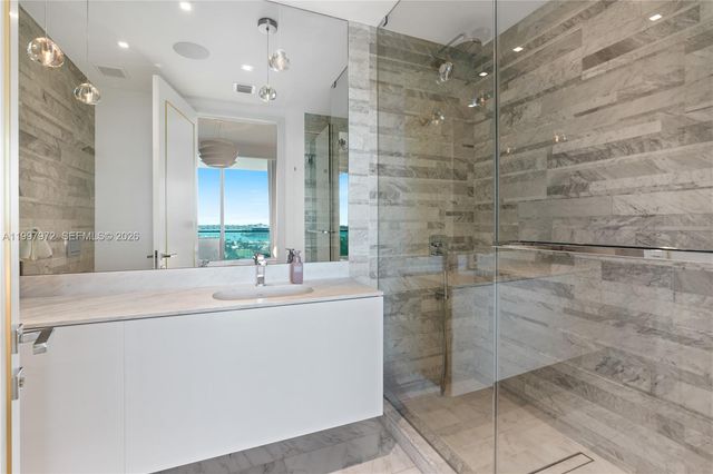 10203 Collins Avenue 1001, Bal Harbour, FL 33154