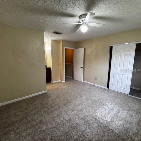 10128 LAKE OAK CIRCLE, Tampa, FL 33624