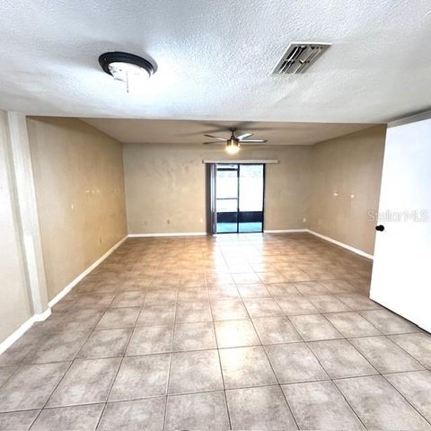 10128 LAKE OAK CIRCLE, Tampa, FL 33624