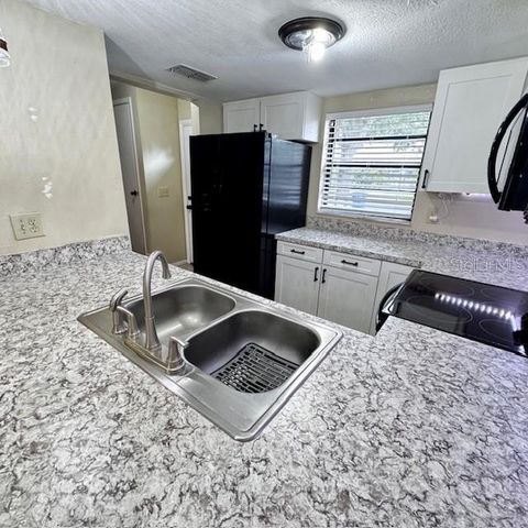 10128 LAKE OAK CIRCLE, Tampa, FL 33624