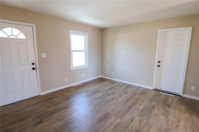 5151 N Winchester Avenue, Kansas City, MO 64119