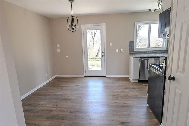 5151 N Winchester Avenue, Kansas City, MO 64119