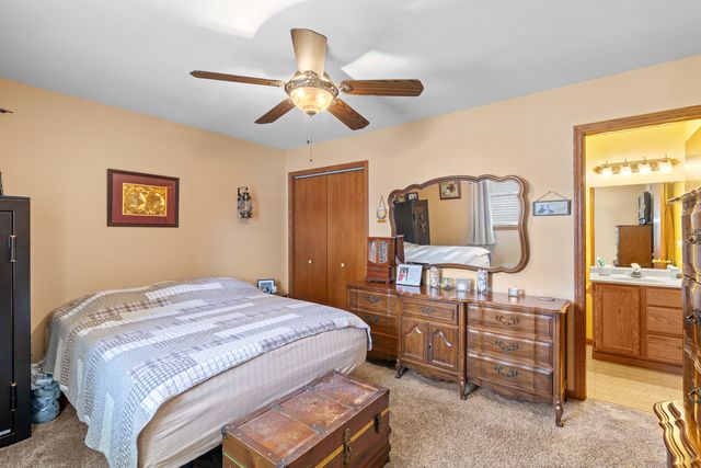 606 E Edgelawn Drive, Plano, IL 60545