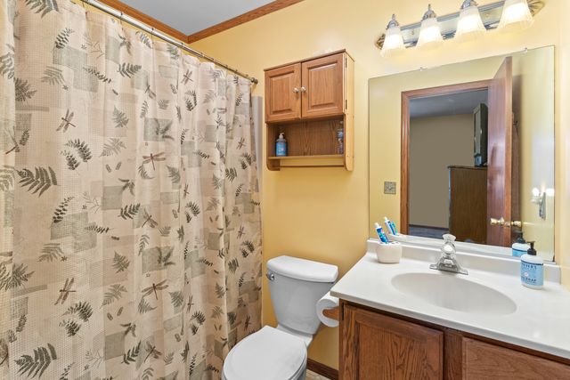 606 E Edgelawn Drive, Plano, IL 60545