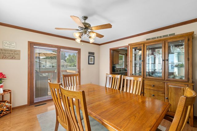 606 E Edgelawn Drive, Plano, IL 60545