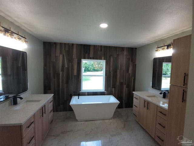 3225 Hwy 297 A, Cantonment, FL 32533