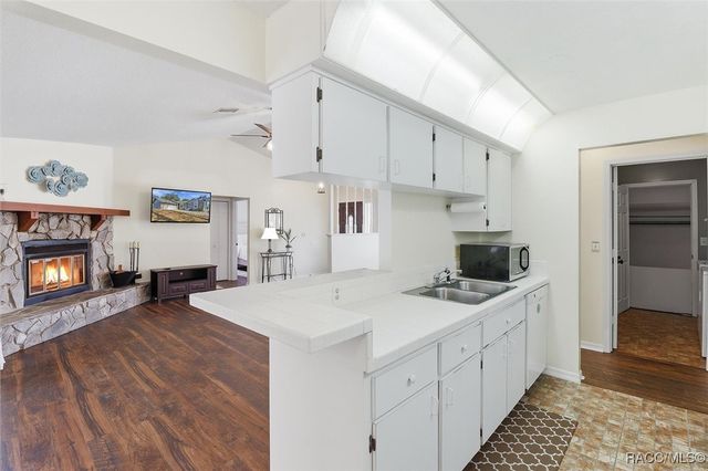 4601 S Gator Loop, Homosassa, FL 34448