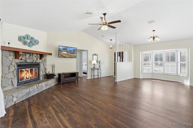 4601 S Gator Loop, Homosassa, FL 34448