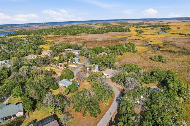 4601 S Gator Loop, Homosassa, FL 34448