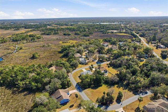 4601 S Gator Loop, Homosassa, FL 34448