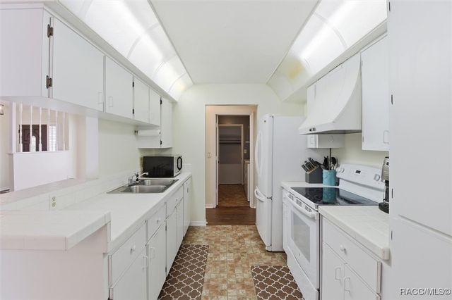 4601 S Gator Loop, Homosassa, FL 34448