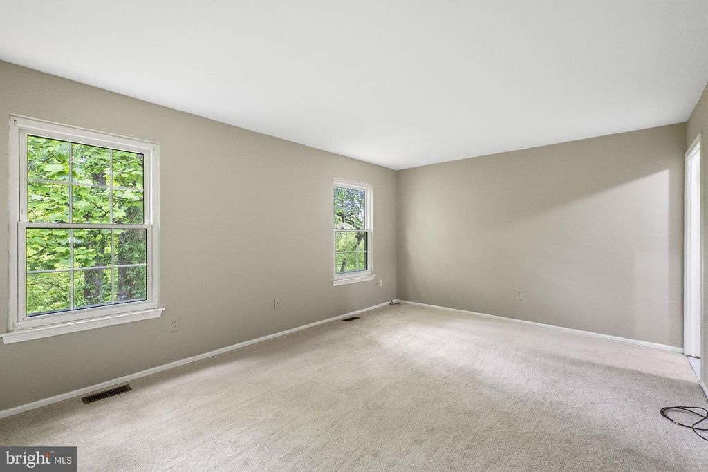 Image 20 of property listing at 8868 STONEBROOK LN, Columbia, MD 21046