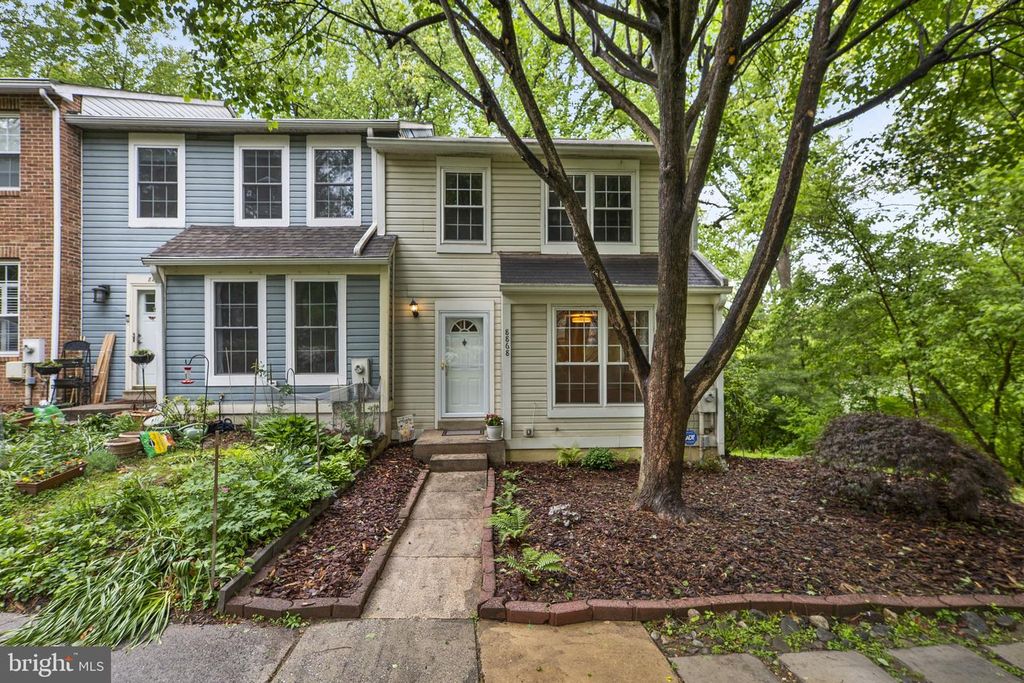 Image 42 of property listing at 8868 STONEBROOK LN, Columbia, MD 21046